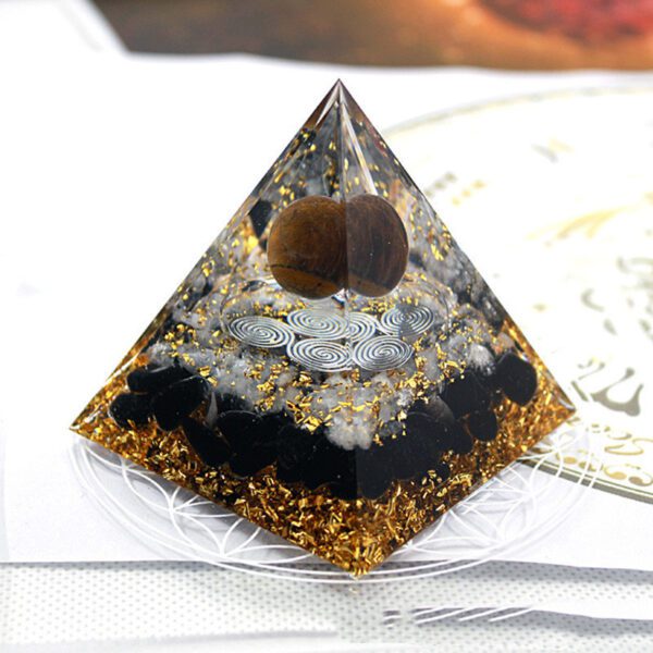 New Pyramidal Crystal Resin Pendant - Image 8