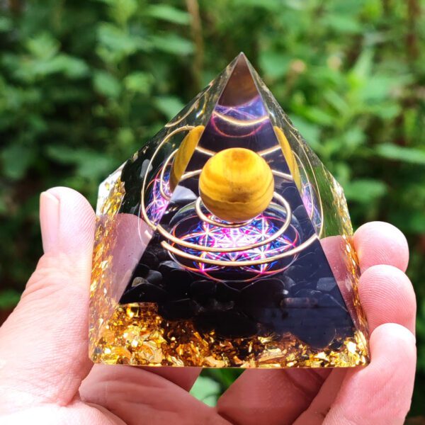 New Pyramidal Crystal Resin Pendant - Image 3